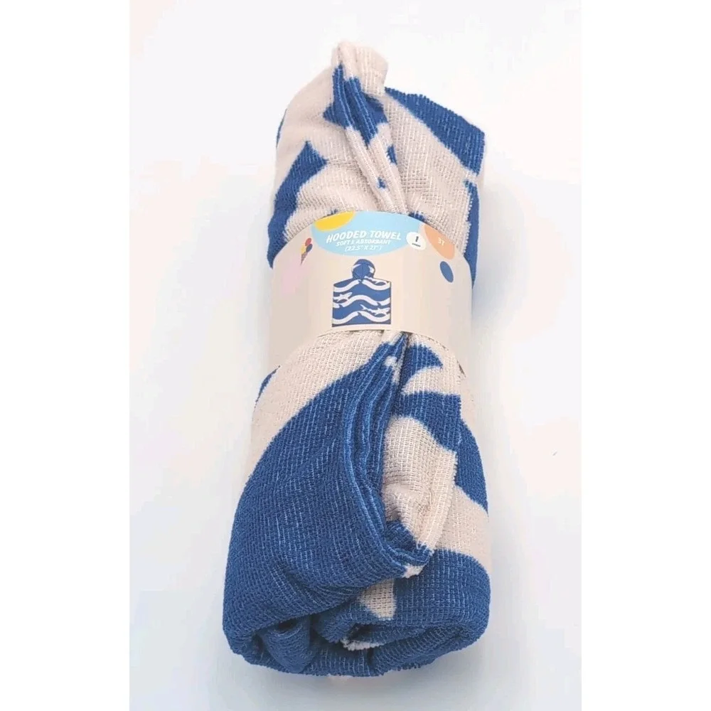 Target bullseye's blue wave shark Kids' Hooded Towel 22.5